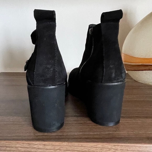 Eileen Fisher Tinker Suede Leather Black Booties, Size 9.5 - Picture 8 of 12